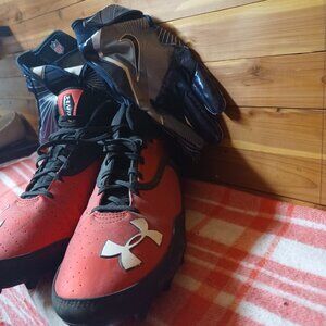 BARELY USED (UNFORTUNETLY) cleats football & NIKE BLUE XL GLOVES